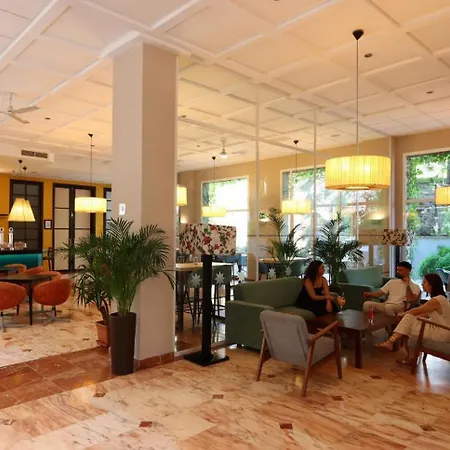 酒店 阿夸兰赫大酒店与阿兰赫水疗中心 4*